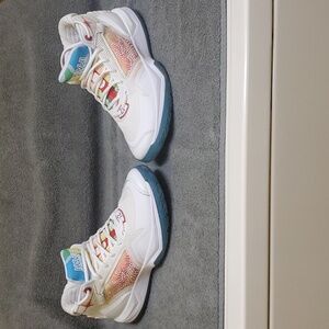 New Balance Kawhi Leonard Basketball shoe